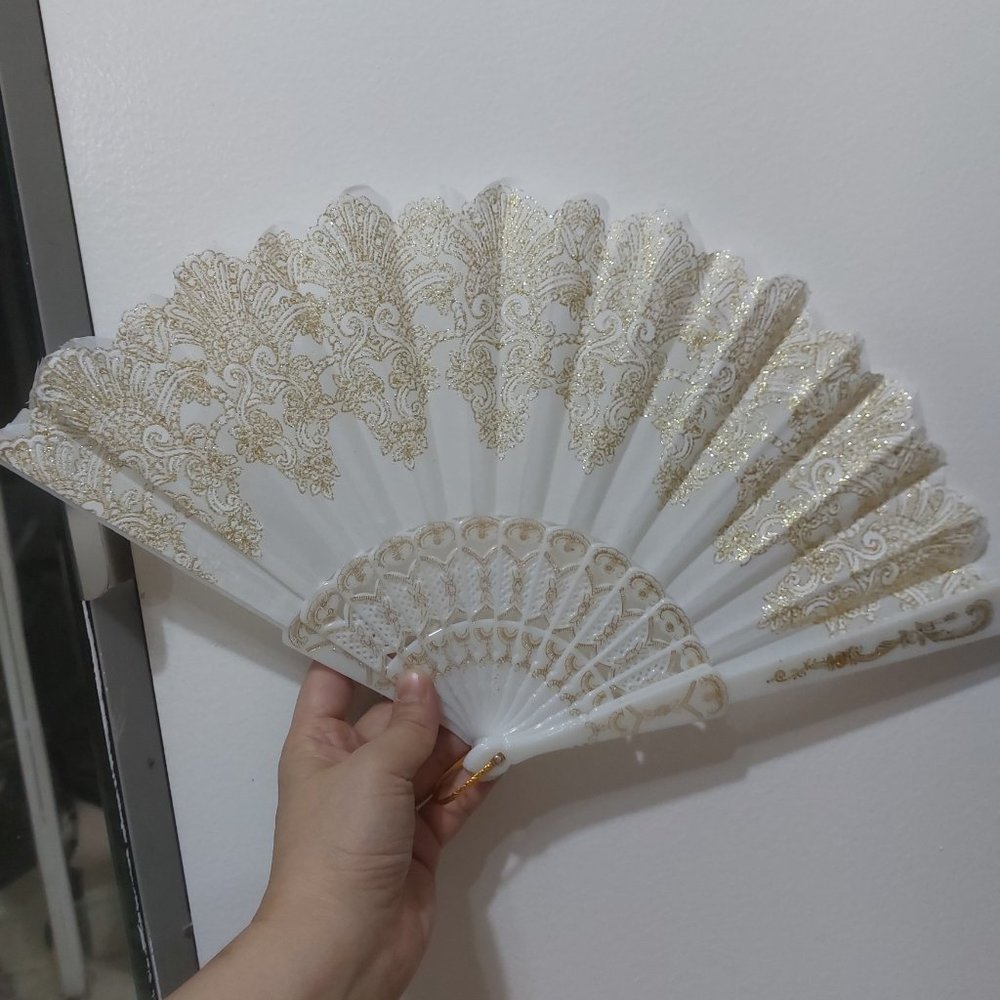 Plastic White & Gold Toned Roses Folding Hand Held Fan Summer Must Have